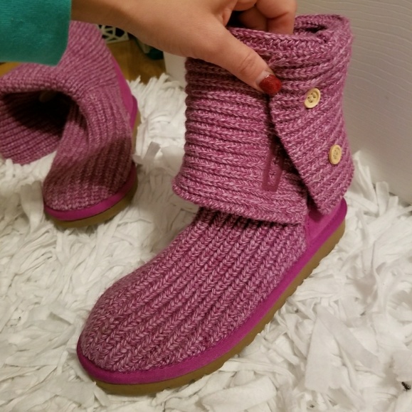 Pink/lavendar uggs - Picture 2 of 4